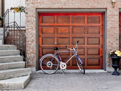picture of bicycle in front of garage