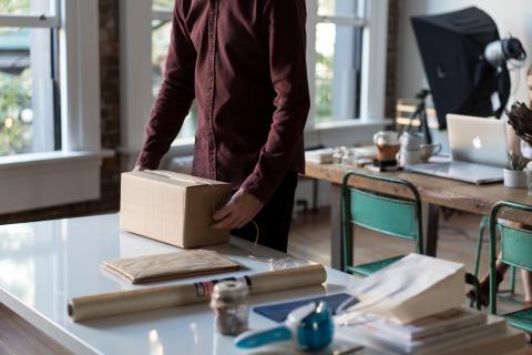 Packing Peanuts vs. Bubble Wrap When Moving