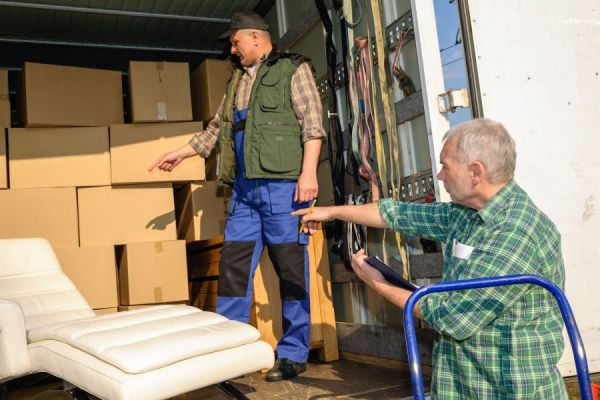 Hiring Movers vs. Moving Yourself (Rochester Real Estate Blog)