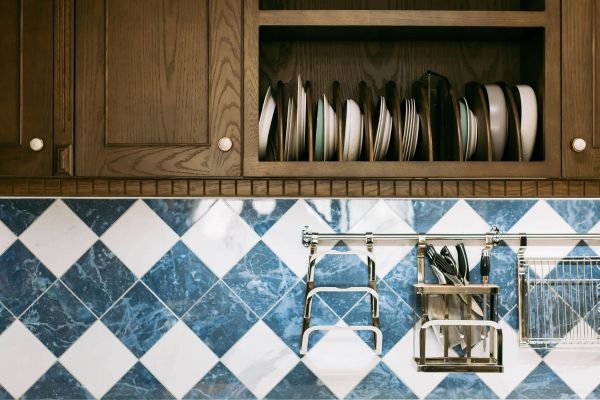 How to Organize your Kitchen: Cabinets, Drawers, and Pantry