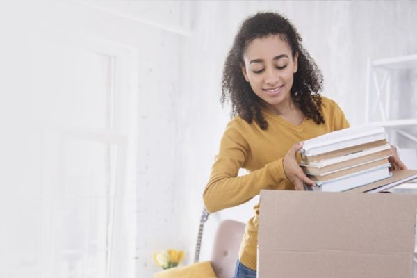 College Moves: What to Pack and What to Buy (Mom Blog Society)